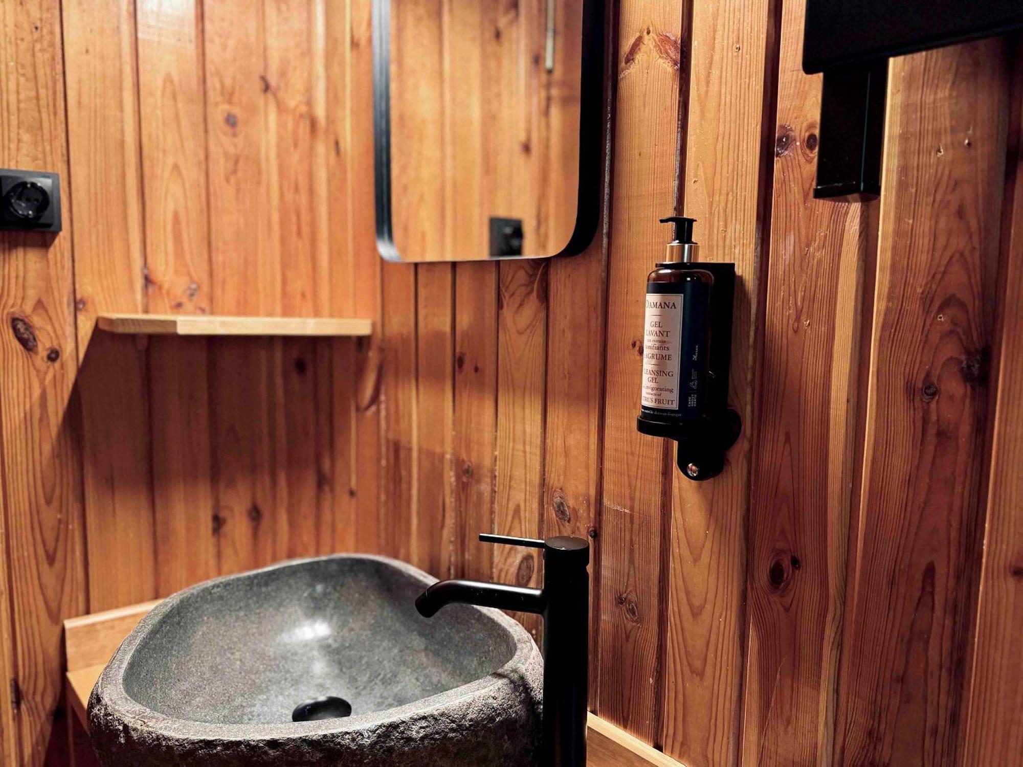 Basecamps Cerdanya Hotel Caixans Phòng bức ảnh